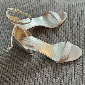 Bandolino Glittering rose gold Open Toe Heels